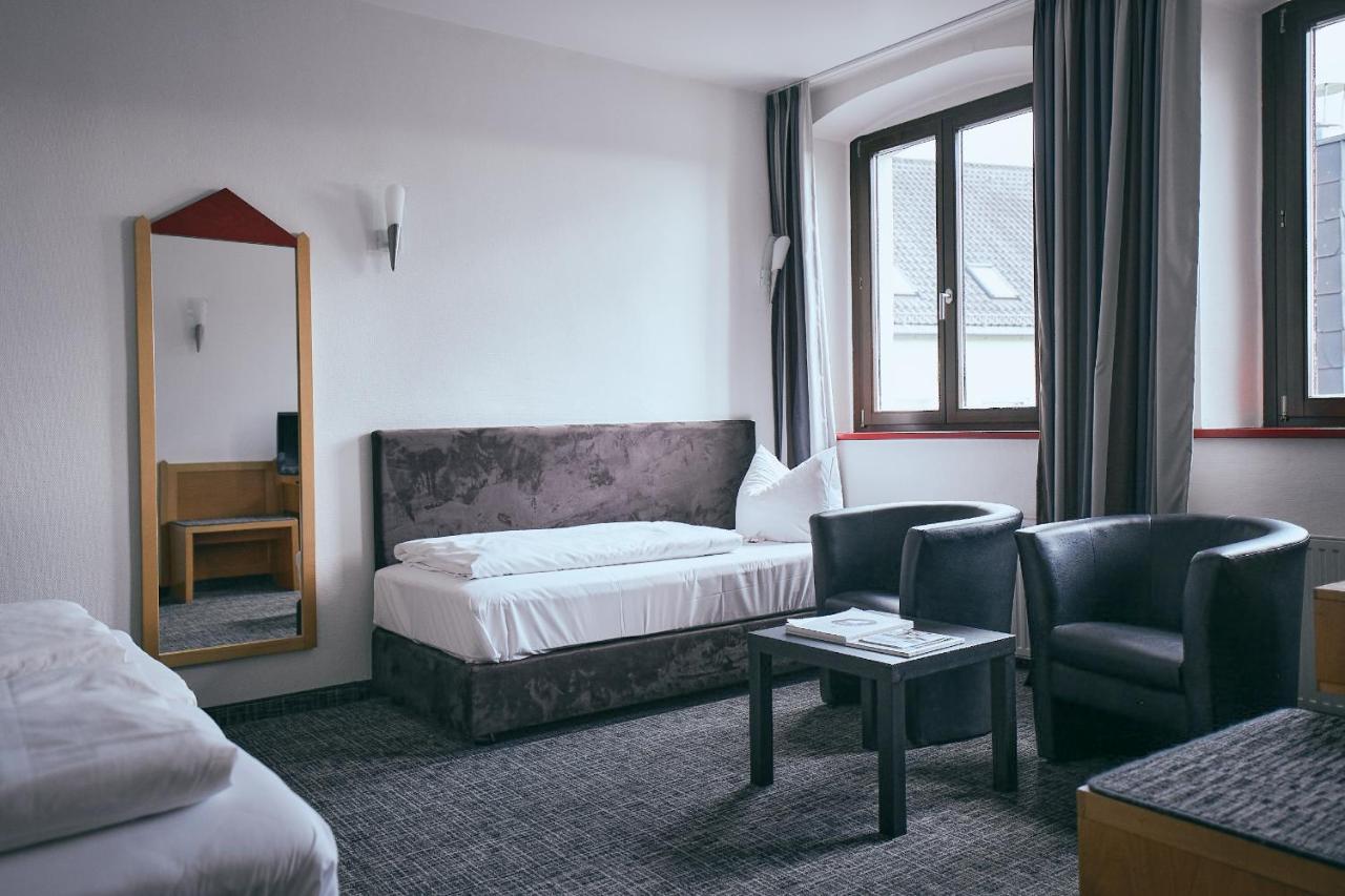 Hotel Roter Hahn Ratisbonne Extérieur photo