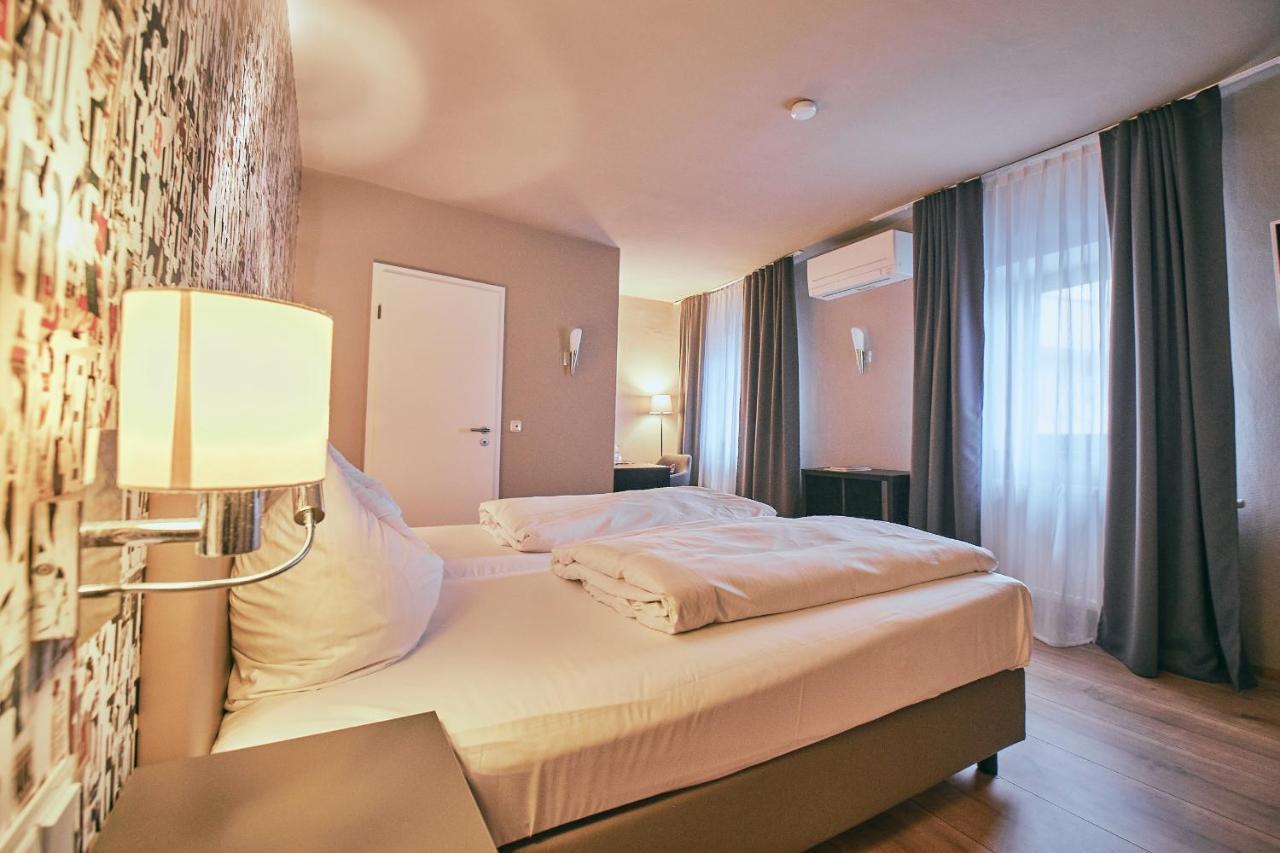 Hotel Roter Hahn Ratisbonne Extérieur photo