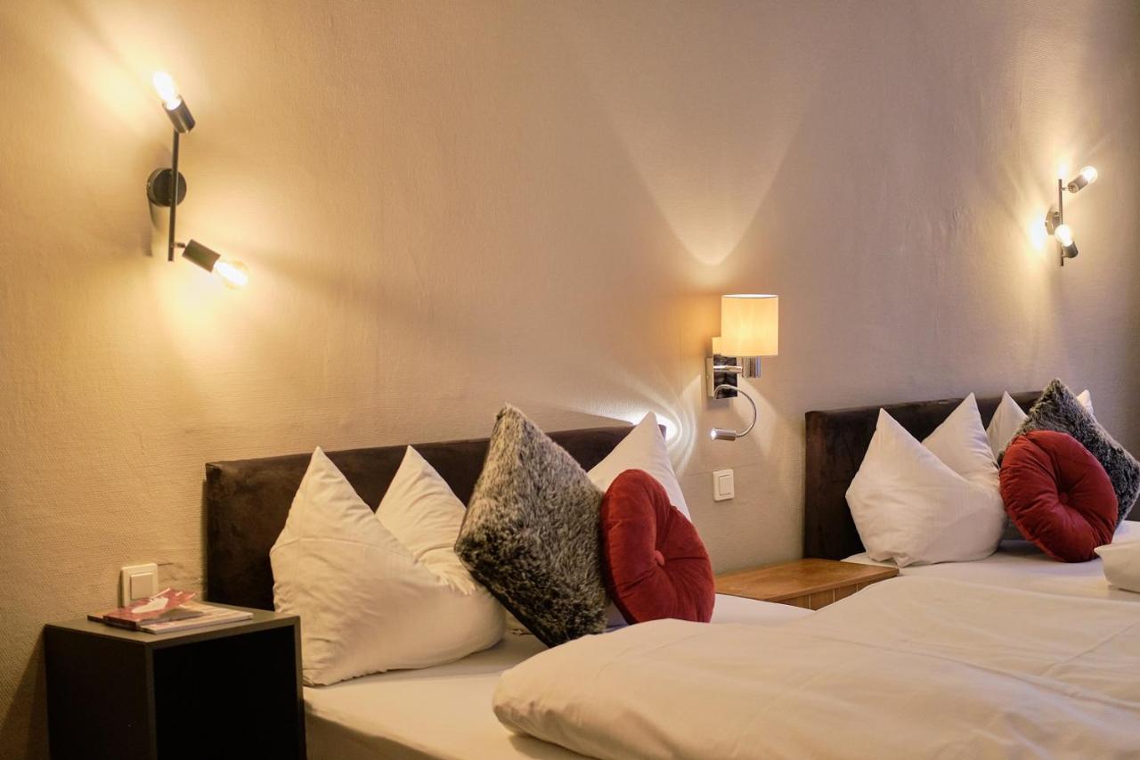Hotel Roter Hahn Ratisbonne Extérieur photo