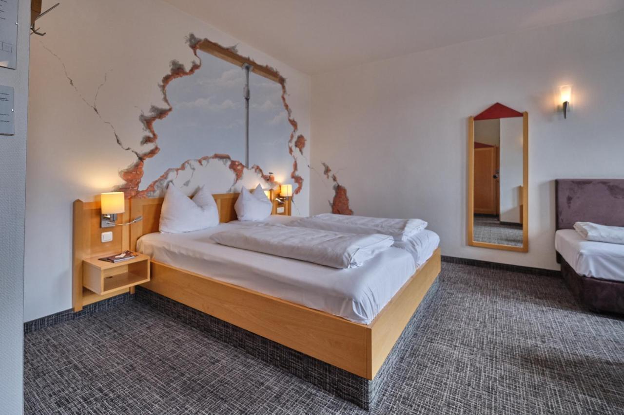 Hotel Roter Hahn Ratisbonne Extérieur photo