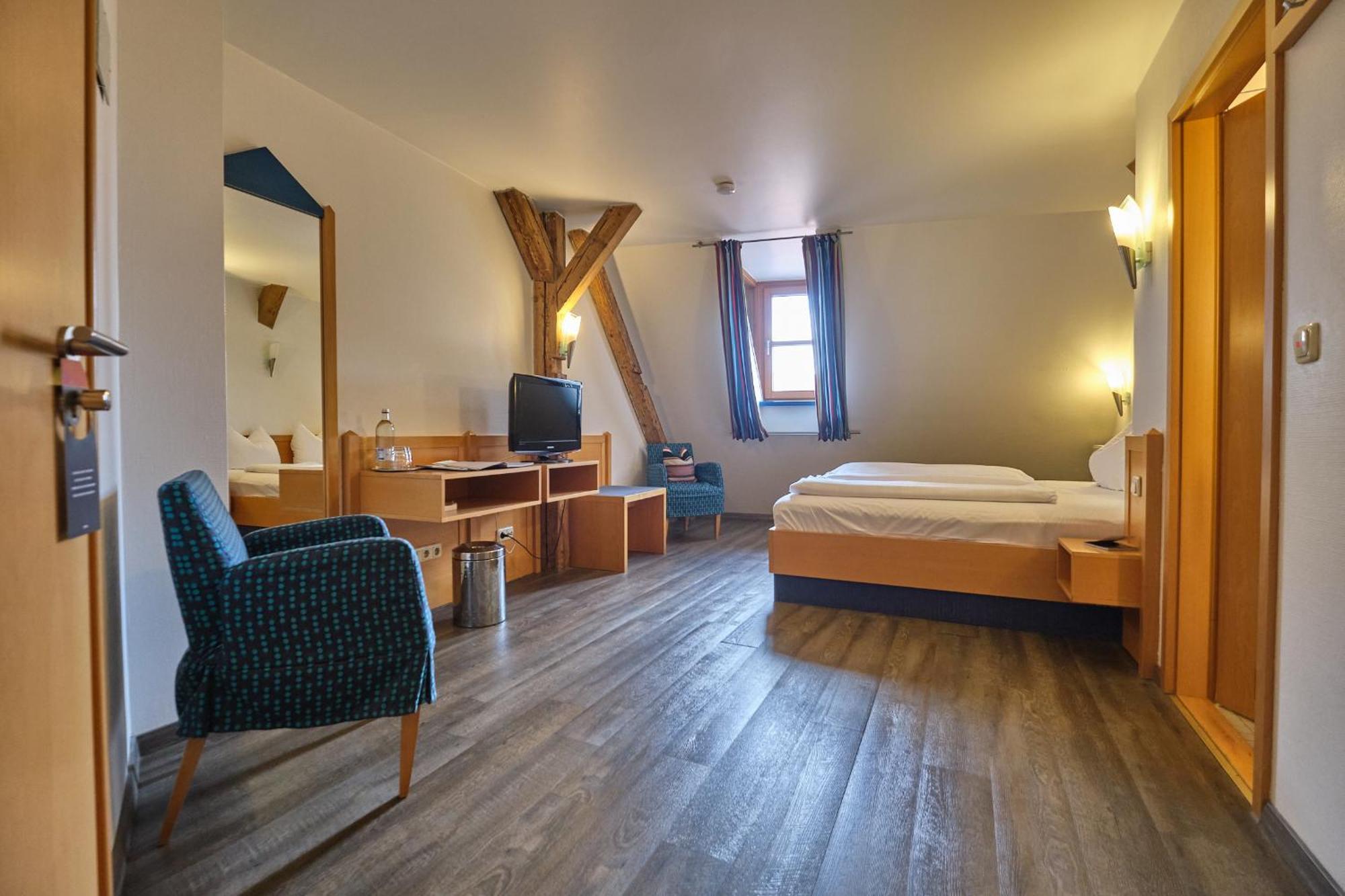 Hotel Roter Hahn Ratisbonne Extérieur photo