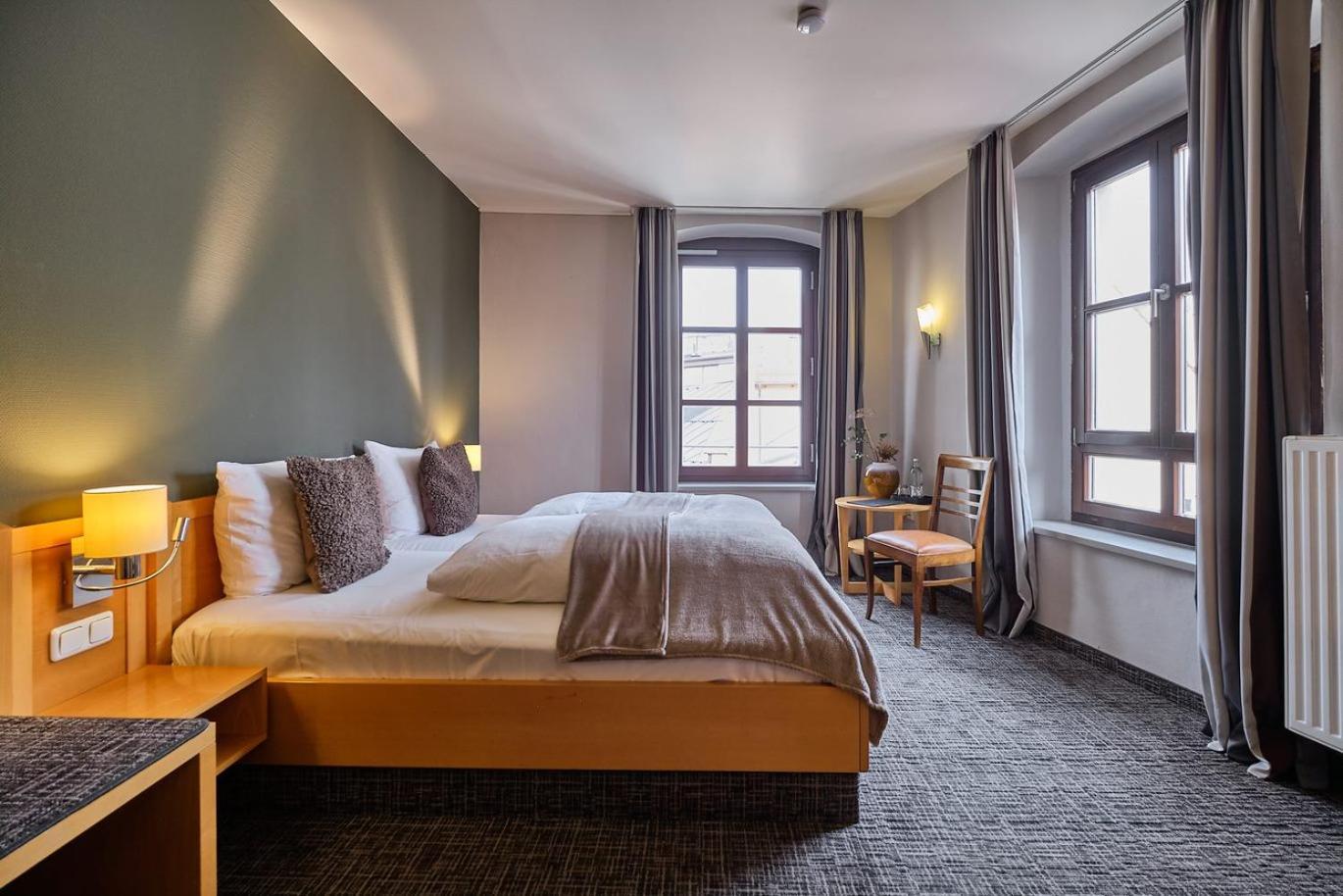 Hotel Roter Hahn Ratisbonne Extérieur photo