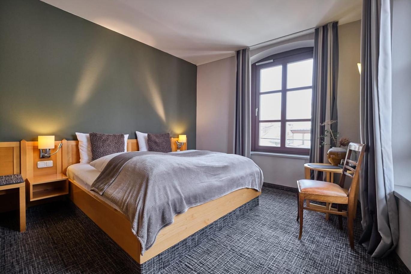 Hotel Roter Hahn Ratisbonne Extérieur photo