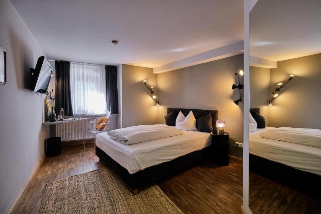 Hotel Roter Hahn Ratisbonne Extérieur photo